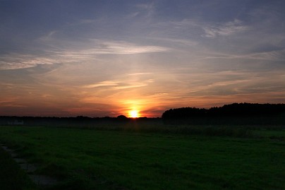 Frühlingsfoto von Czeslaw Gorski-042_sonnenuntergang-ueber-den-wiesen